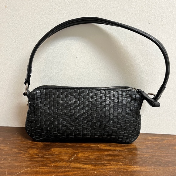 Elliott Lucca Leather Purse - Picture 2 of 5
